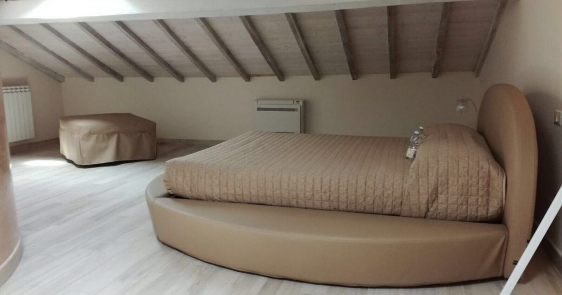 Agnese - Letto e puf