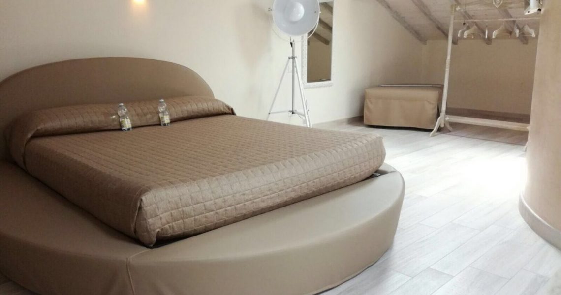 Agnese - letto e guardaroba